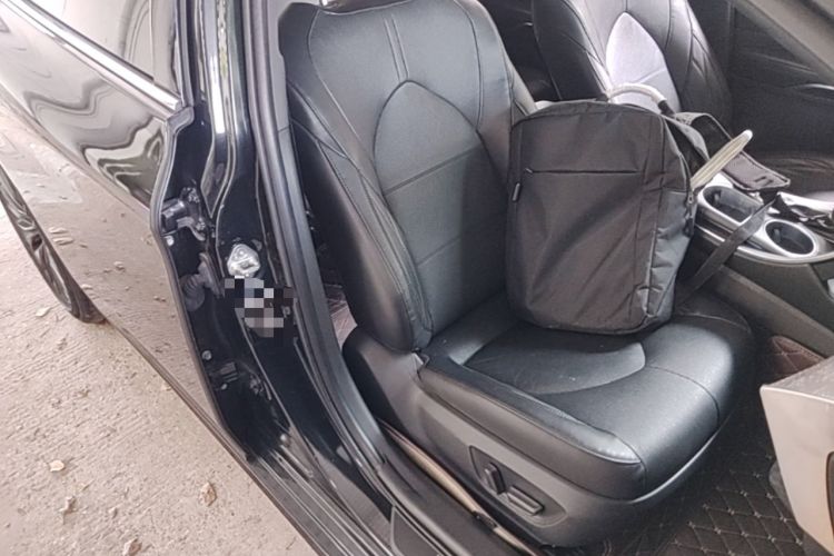 Used Toyota Avalon 2019 2.5L Touring Premium Version China VI Standard Right Front Seat