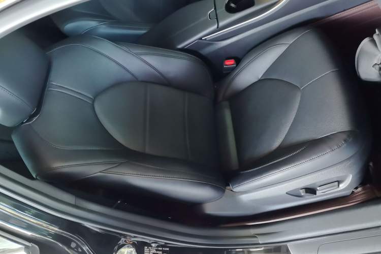 Used Toyota Avalon 2019 2.0L Luxury Edition China VI Standard Right Front Seat
