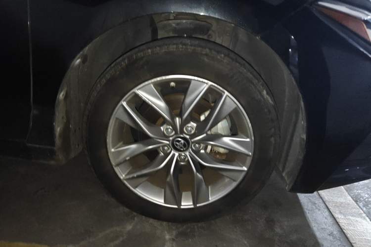 Used Toyota Avalon 2019 Dual-Engine 2.5L Luxury Edition China VI Standard Right Front Wheel Hub