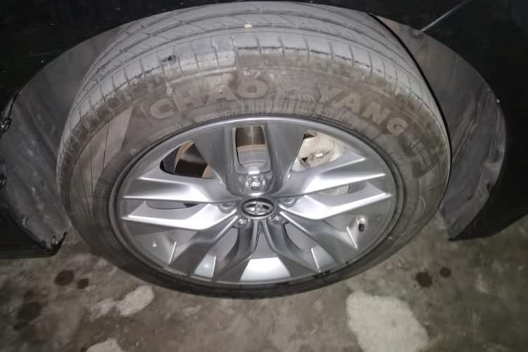 Used Toyota Avalon 2019 Dual-Engine 2.5L Luxury Edition China VI Standard Right Front Wheel Hub