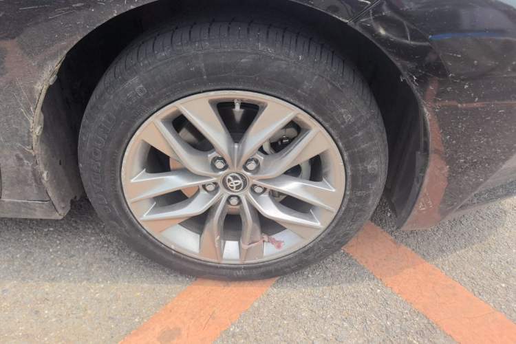 Used Toyota Avalon 2019 2.0L Luxury Edition China VI Standard Right Front Wheel Hub