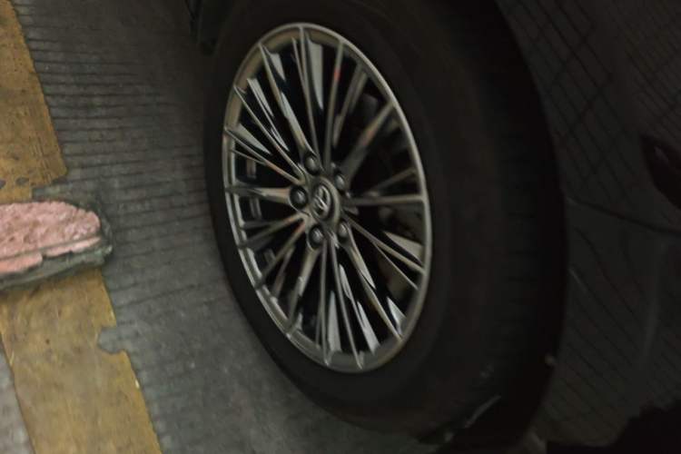 Used Toyota Avalon 2019 Dual-Engine 2.5L Luxury Edition China VI Standard Right Front Wheel Hub