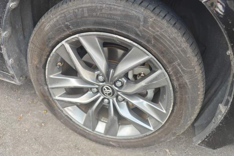 Used Toyota Avalon 2019 Dual-Engine 2.5L Luxury Edition China VI Standard Right Front Wheel Hub