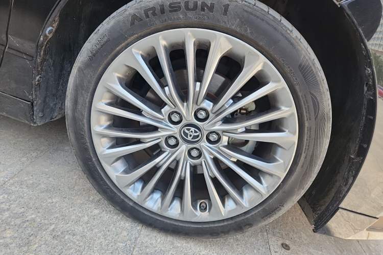 Used Toyota Avalon 2019 Dual-Engine 2.5L Luxury Edition China VI Standard Right Front Wheel Hub