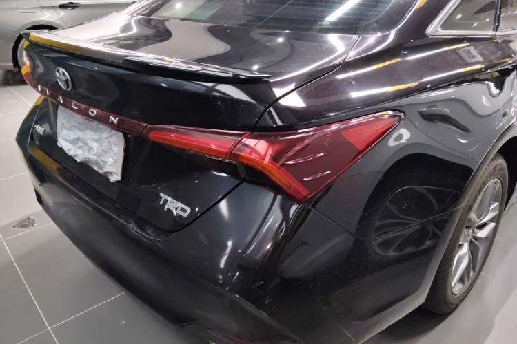 Used Toyota Avalon 2019 2.0L Luxury Edition China VI Standard Right Rear Taillight