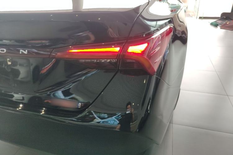 Used Toyota Avalon 2019 Dual-Engine 2.5L Luxury Edition China VI Standard Right Rear Taillight