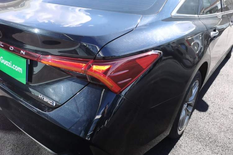 Used Toyota Avalon 2019 Dual-Engine 2.5L Luxury Edition China VI Standard Right Rear Taillight
