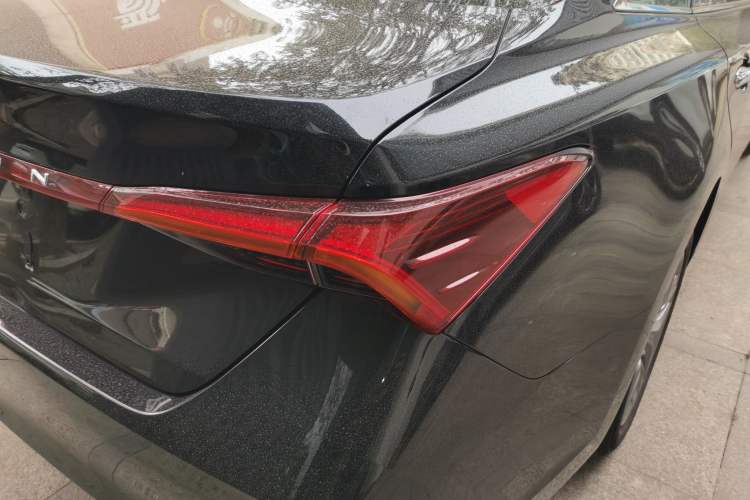 Used Toyota Avalon 2019 2.0L Luxury Edition China VI Standard Right Rear Taillight