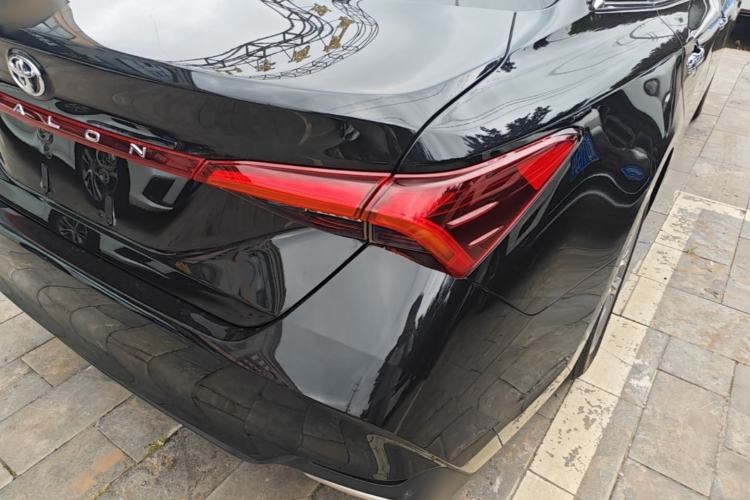 Used Toyota Avalon 2019 2.0L Luxury Edition China VI Standard Right Rear Taillight