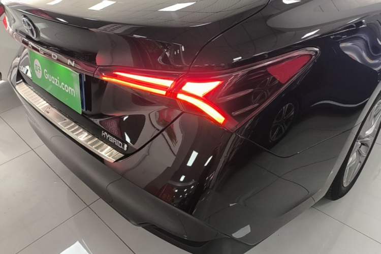 Used Toyota Avalon 2019 Dual-Engine 2.5L Luxury Edition China VI Standard Right Rear Taillight