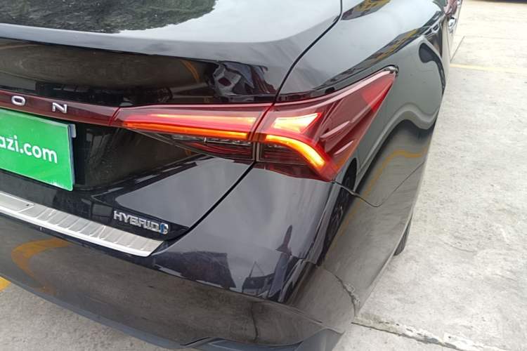 Used Toyota Avalon 2019 Dual-Engine 2.5L Luxury Edition China VI Standard Right Rear Taillight