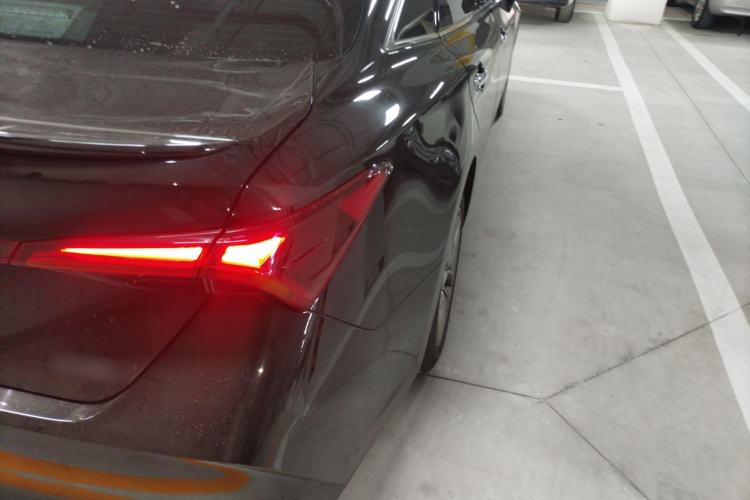 Used Toyota Avalon 2019 2.0L Luxury Edition China VI Standard Right Rear Taillight