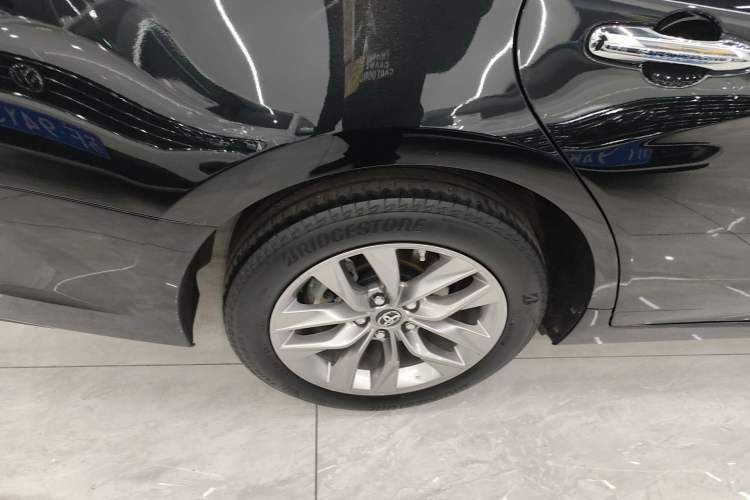 Used Toyota Avalon 2019 Dual-Engine 2.5L Luxury Edition China VI Standard Right Rear Wheel Hub