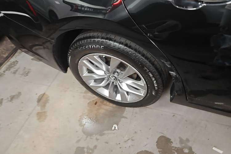 Used Toyota Avalon 2019 2.0L Luxury Edition China VI Standard Right Rear Wheel Hub