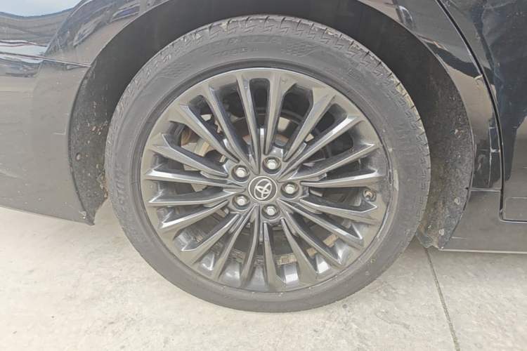 Used Toyota Avalon 2019 2.5L Touring Premium Version China V Standard Right Rear Wheel Hub
