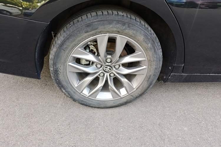 Used Toyota Avalon 2019 Dual-Engine 2.5L Luxury Edition China VI Standard Right Rear Wheel Hub
