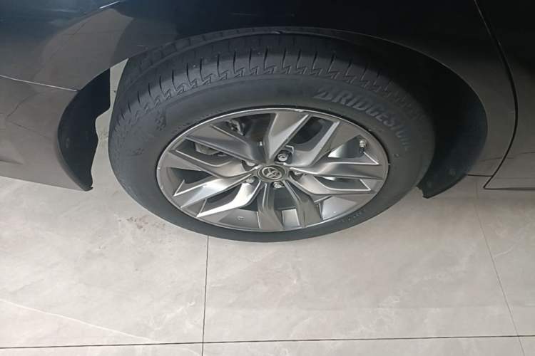 Used Toyota Avalon 2019 Dual-Engine 2.5L Luxury Edition China VI Standard Right Rear Wheel Hub