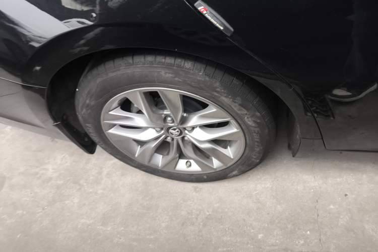 Used Toyota Avalon 2019 2.0L Luxury Edition China VI Standard Right Rear Wheel Hub