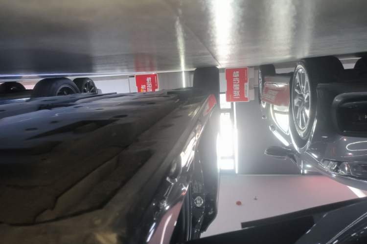 Used Toyota Avalon 2019 2.5L Ambition Version China VI Standard Right Side Sill