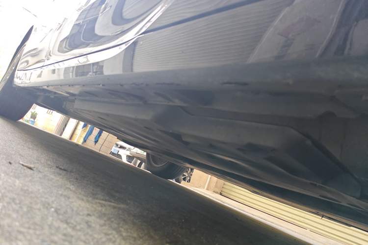Used Toyota Avalon 2019 2.0L Luxury Edition China VI Standard Right Side Sill
