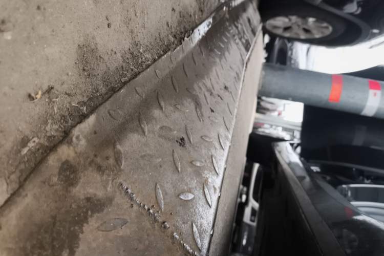 Used Toyota Avalon 2019 2.0L Luxury Edition China VI Standard Right Side Sill