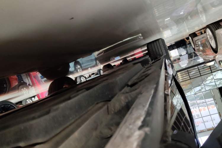 Used Toyota Avalon 2019 2.0L Luxury Edition China VI Standard Right Side Sill