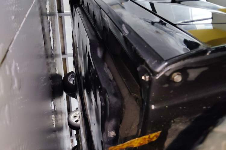 Used Toyota Avalon 2019 2.0L Ambition Edition China VI Right Side Sill