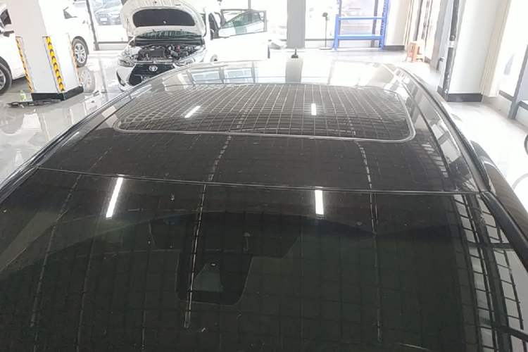 Used Toyota Avalon 2019 2.5L Ambition Version China VI Standard Roof