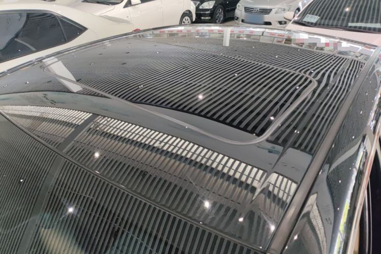 Used Toyota Avalon 2019 Dual-Engine 2.5L Luxury Edition China VI Standard Roof