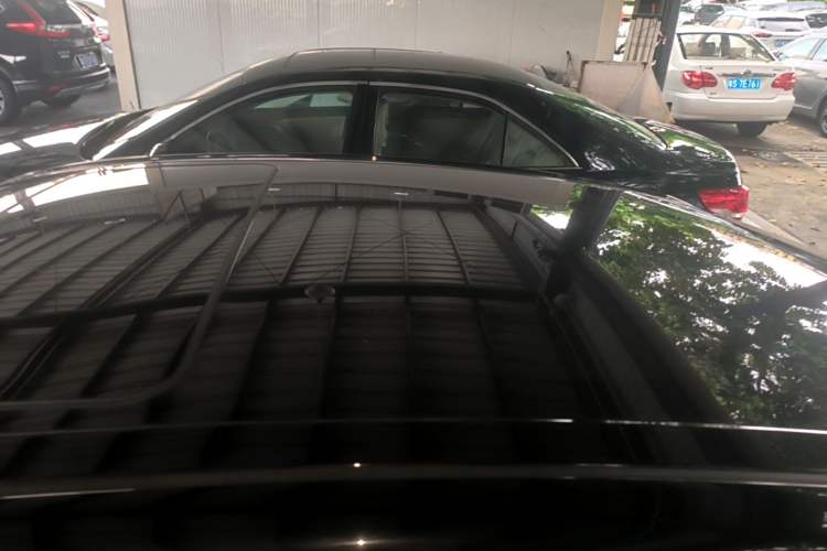 Used Toyota Avalon 2019 2.0L Luxury Edition China VI Standard Roof
