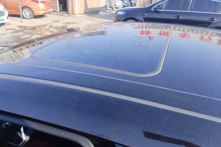 Used Toyota Avalon 2019 2.0L XLE Premium Edition China VI Roof