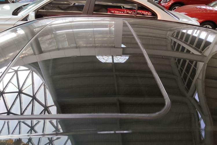 Used Toyota Avalon 2019 2.0L Luxury Edition China VI Standard Roof