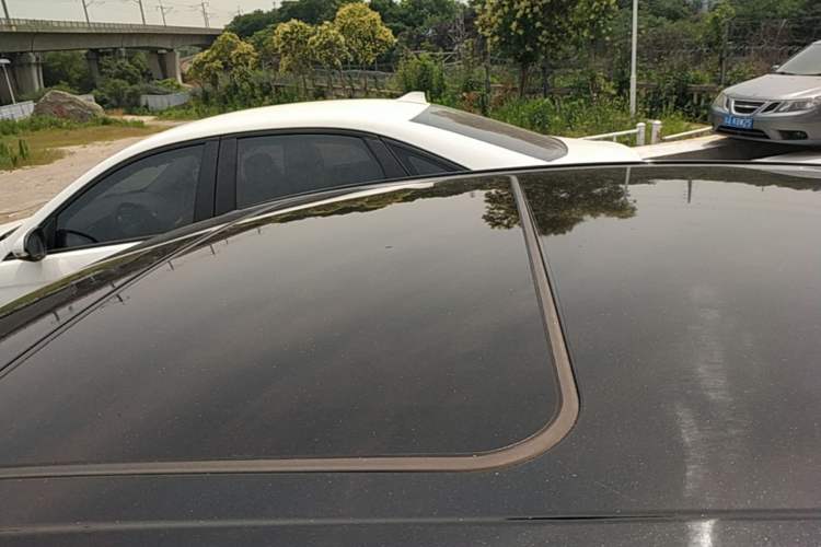 Used Toyota Avalon 2019 2.0L Luxury Edition China VI Standard Roof