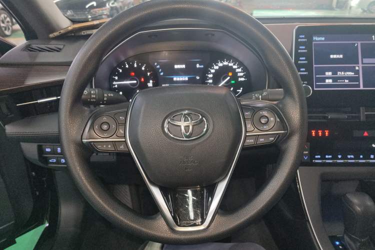 Used Toyota Avalon 2019 2.0L Ambition Edition China VI Steering Wheel