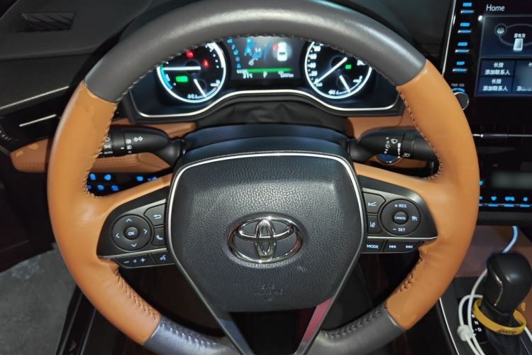 Used Toyota Avalon 2019 Dual-Engine 2.5L Limited Flagship Edition China VI Standard Steering Wheel