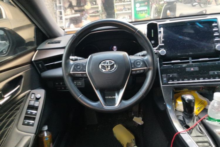 Used Toyota Avalon 2019 2.5L Touring Premium Version China VI Standard Steering Wheel
