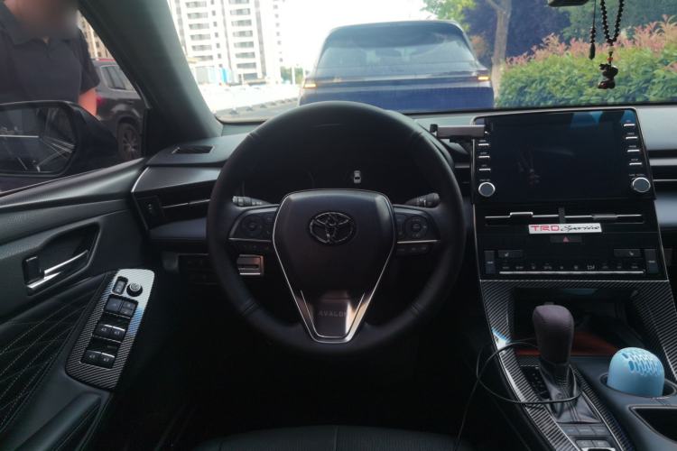 Used Toyota Avalon 2019 Dual-Engine 2.5L XLE Prestige Version China VI Standard Steering Wheel