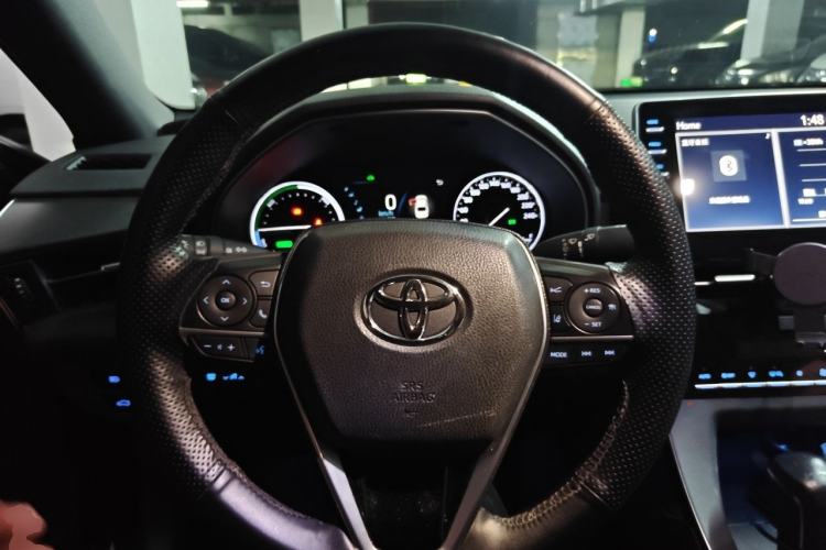 Used Toyota Avalon 2019 Dual-Engine 2.5L Luxury Edition China VI Standard Steering Wheel