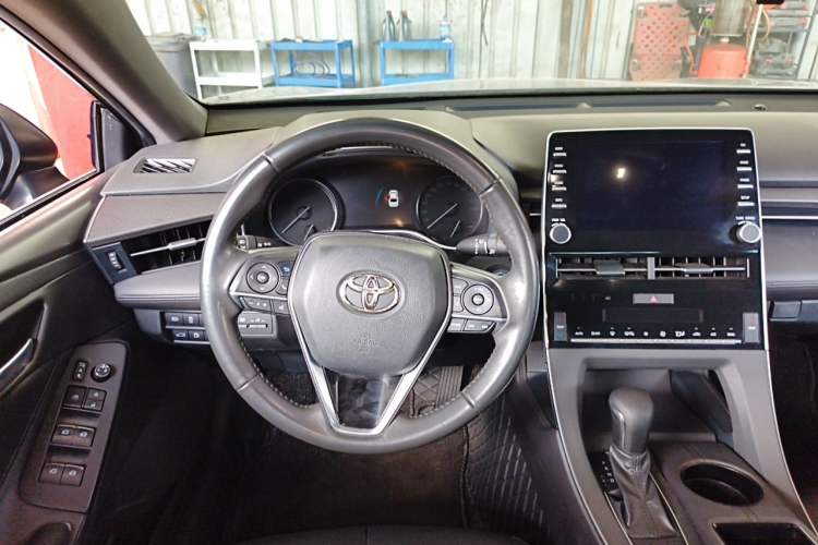 Used Toyota Avalon 2019 Dual-Engine 2.5L Luxury Edition China VI Standard Steering Wheel