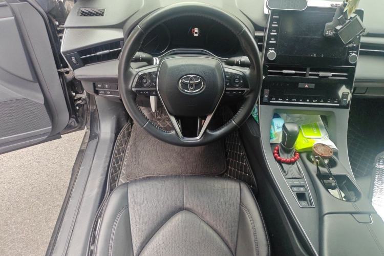 Used Toyota Avalon 2019 Dual-Engine 2.5L Luxury Edition China VI Standard Steering Wheel