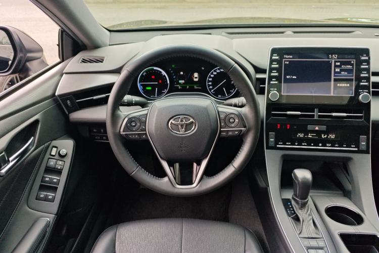 Used Toyota Avalon 2019 Dual-Engine 2.5L Luxury Edition China VI Standard Steering Wheel