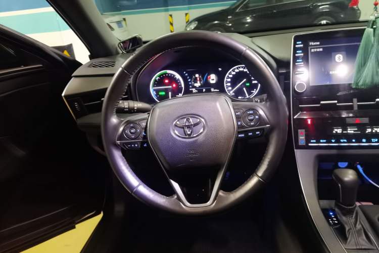 Used Toyota Avalon 2019 Dual-Engine 2.5L Luxury Edition China VI Standard Steering Wheel