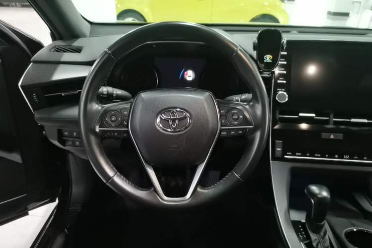 Used Toyota Avalon 2019 Dual-Engine 2.5L Luxury Edition China VI Standard Steering Wheel