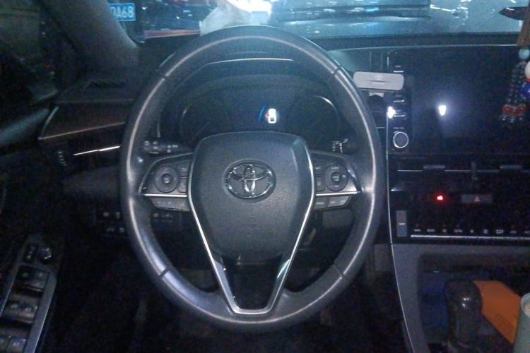 Used Toyota Avalon 2019 2.0L XLE Premium Edition China VI Steering Wheel