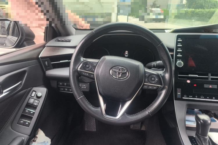 Used Toyota Avalon 2019 2.0L XLE Premium Edition China VI Steering Wheel