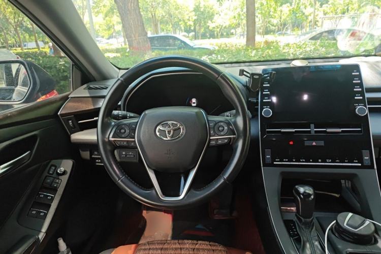 Used Toyota Avalon 2019 2.0L Luxury Edition China VI Standard Steering Wheel