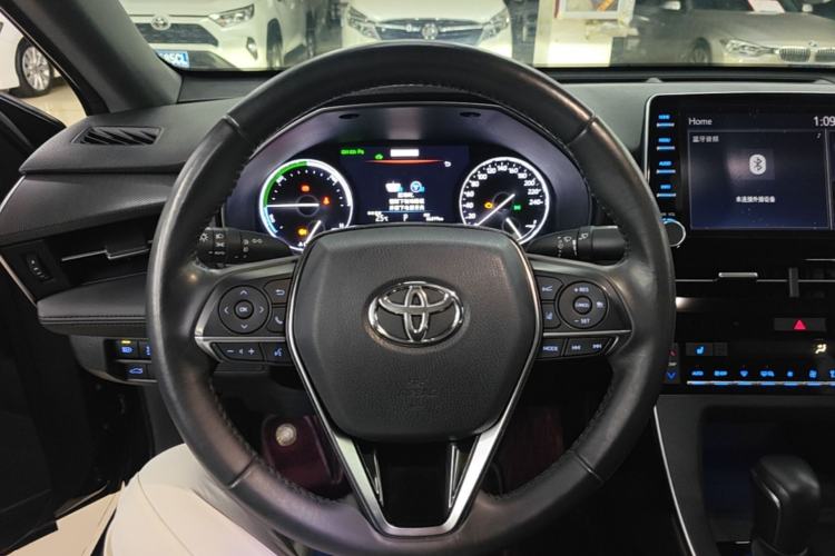Used Toyota Avalon 2019 Dual-Engine 2.5L XLE Prestige Version China VI Standard Steering Wheel