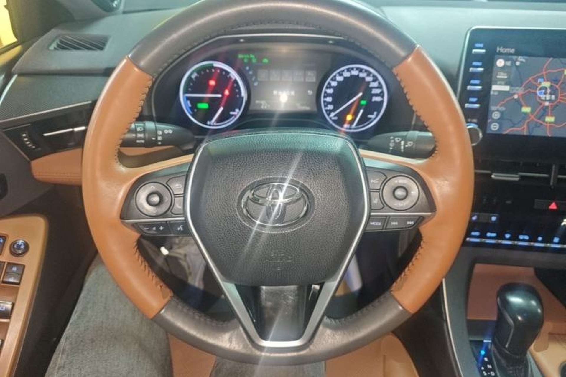 Used Toyota Avalon 2019 Dual-Engine 2.5L Limited Flagship Edition China VI Standard Steering Wheel