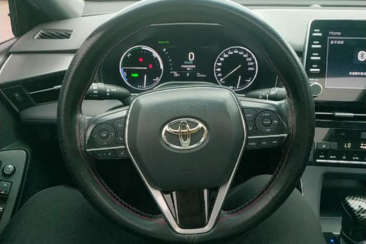 Used Toyota Avalon 2019 Dual-Engine 2.5L XLE Prestige Version China VI Standard Steering Wheel