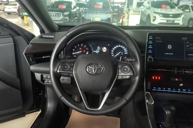 Used Toyota Avalon 2019 2.0L Luxury Edition China VI Standard Steering Wheel